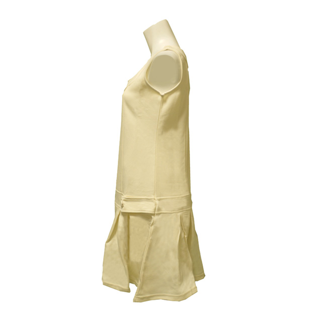 シンプルノースリーブワンピース